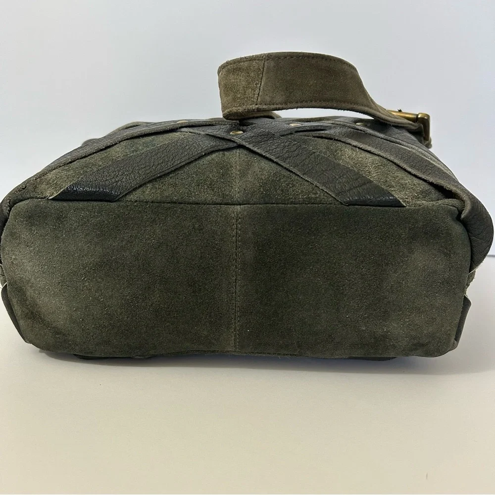 UO - Deena & Ozzy - Elegant Green Suede and Leather Boho Shoulder/Crossbody Bag - Picture 3 of 16